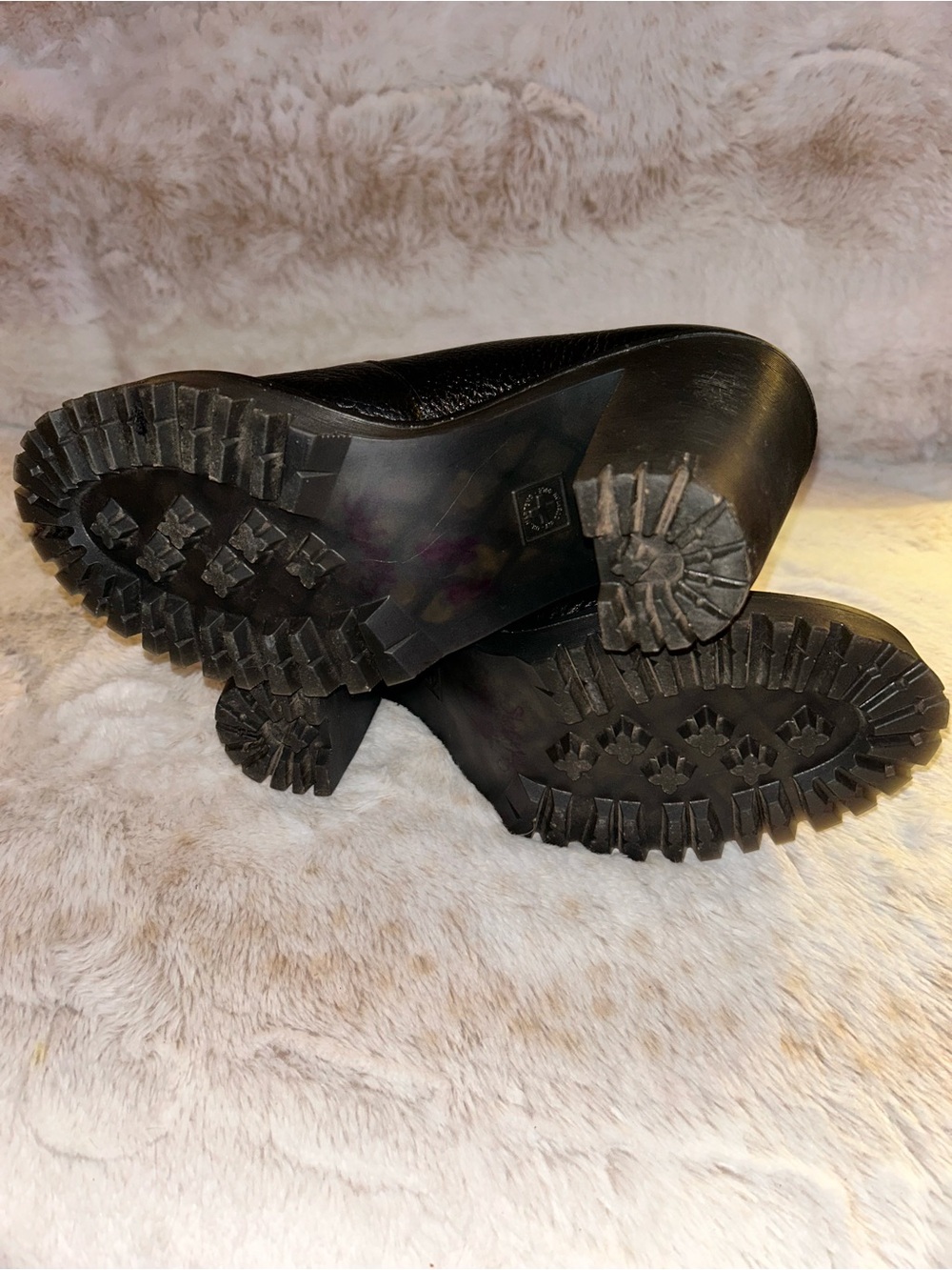 Dr. Martens Cordelia Aunt Sally Pebbled Black Leather Slip-On Platform Heels - Picture 6 of 6